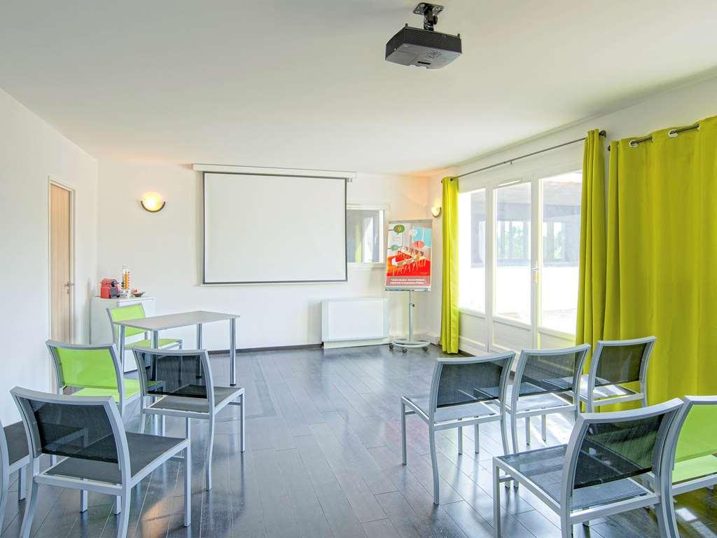 Ibis Styles Pertuis Portes Du Luberon Konforlar fotoğraf