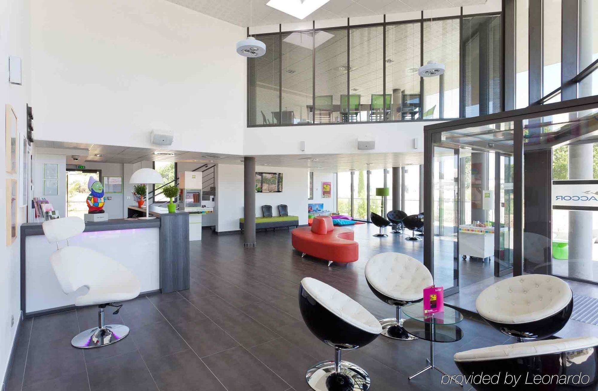 Ibis Styles Pertuis Portes Du Luberon İç mekan fotoğraf