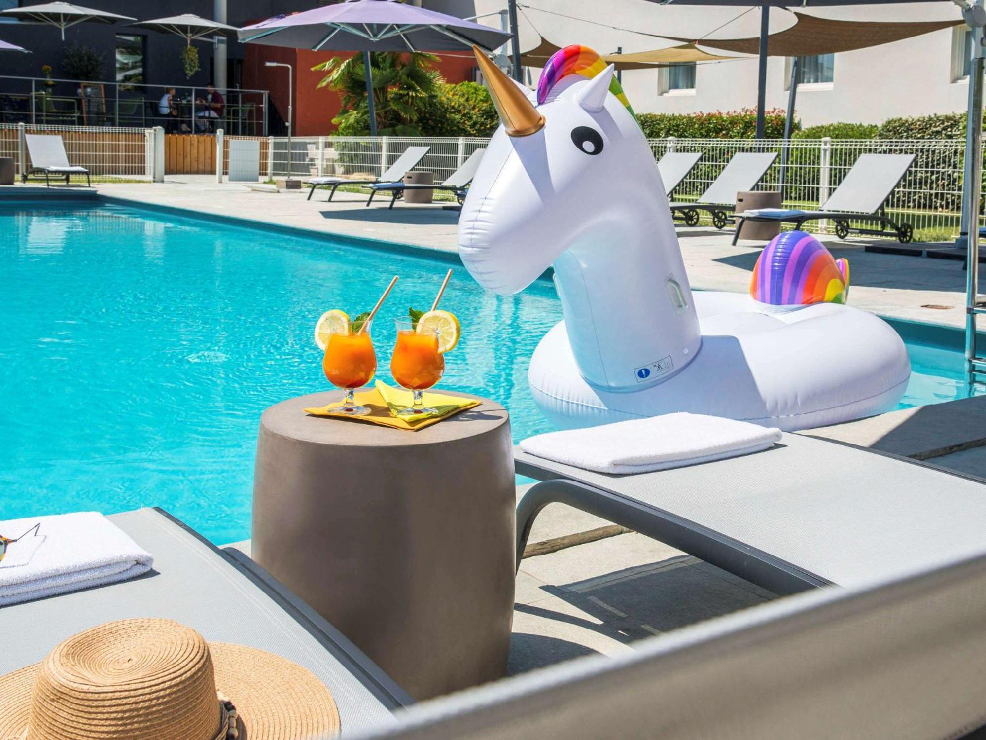 Ibis Styles Pertuis Portes Du Luberon Dış mekan fotoğraf