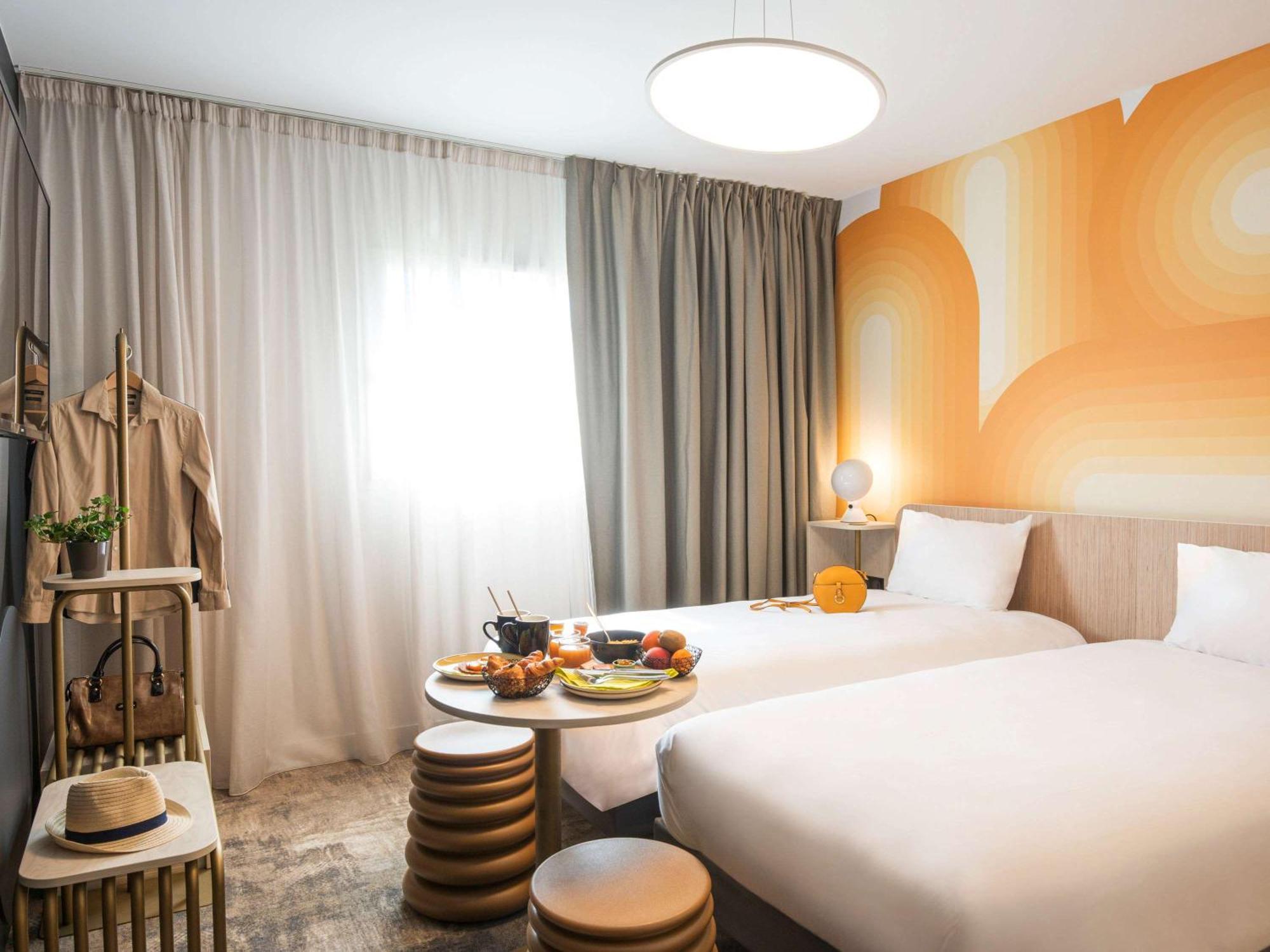 Ibis Styles Pertuis Portes Du Luberon Dış mekan fotoğraf