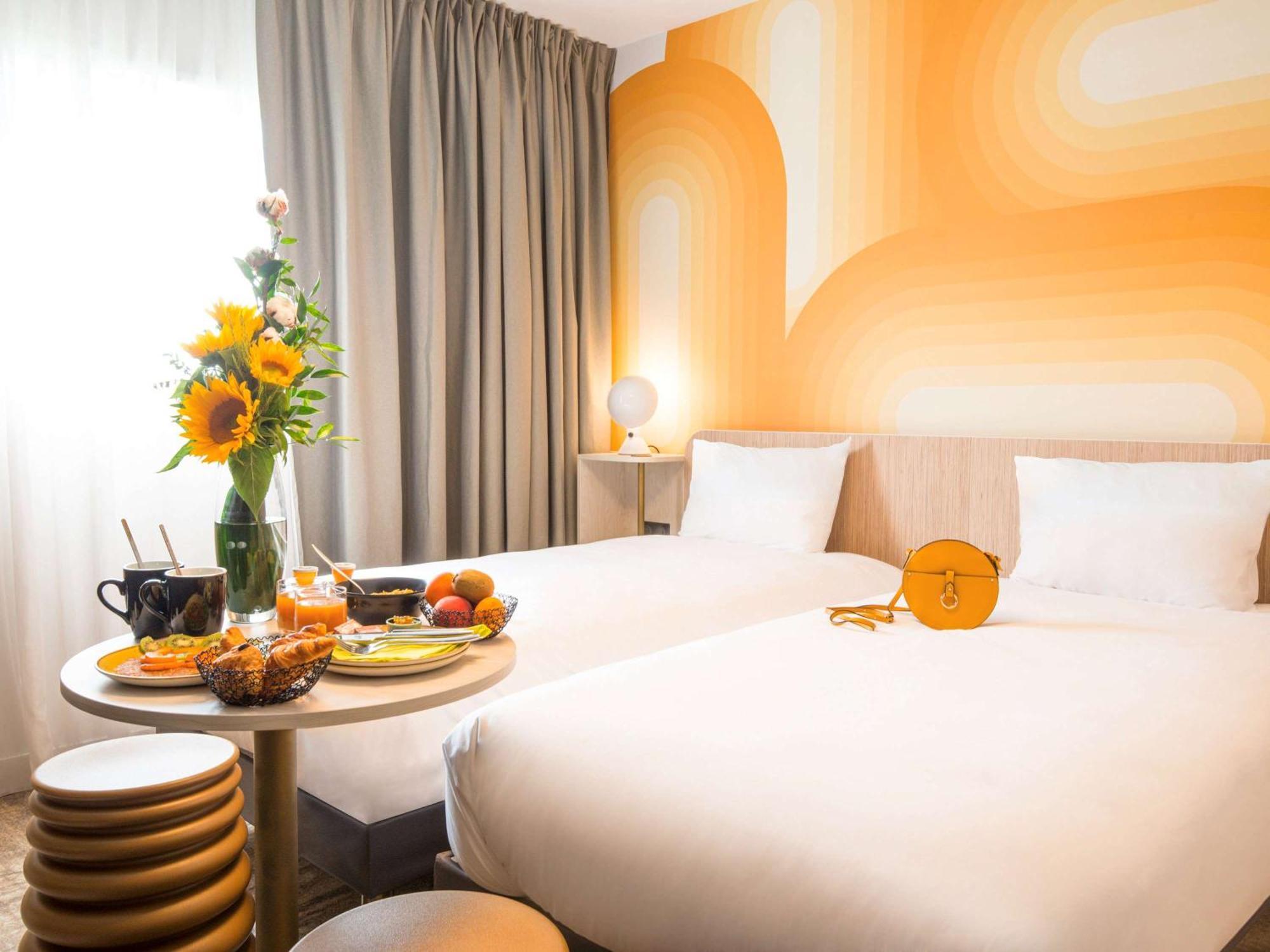 Ibis Styles Pertuis Portes Du Luberon Dış mekan fotoğraf