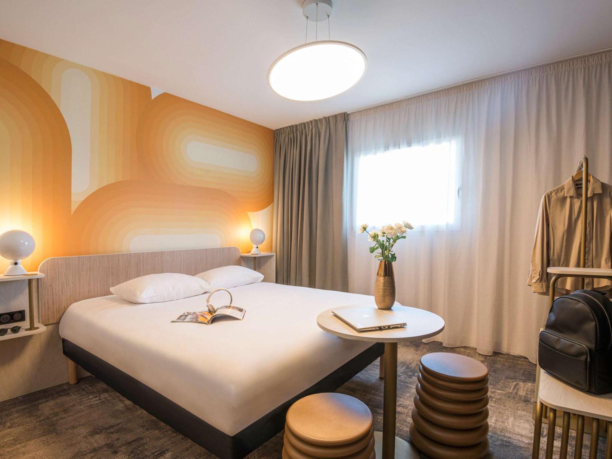 Ibis Styles Pertuis Portes Du Luberon Dış mekan fotoğraf