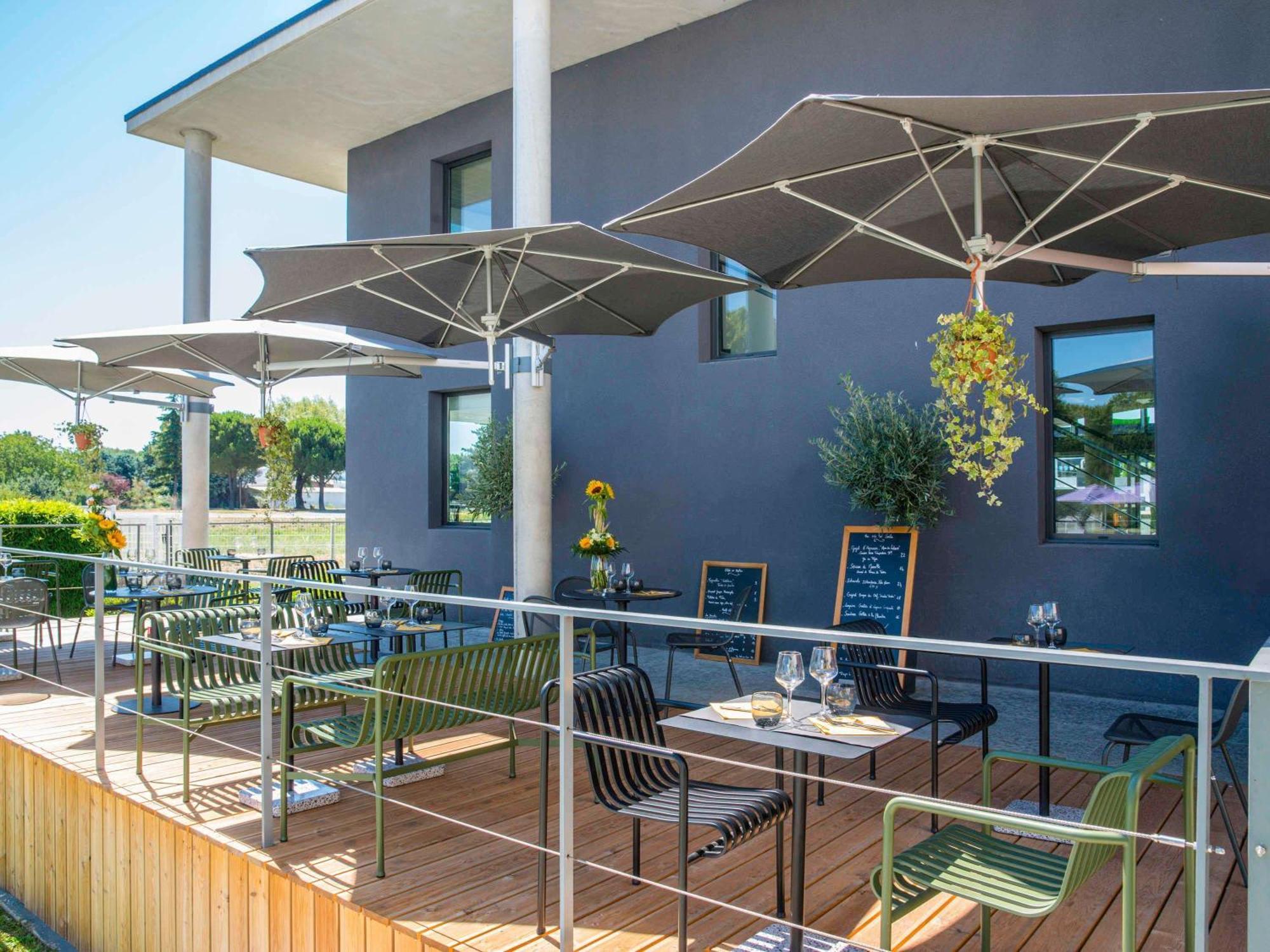 Ibis Styles Pertuis Portes Du Luberon Dış mekan fotoğraf